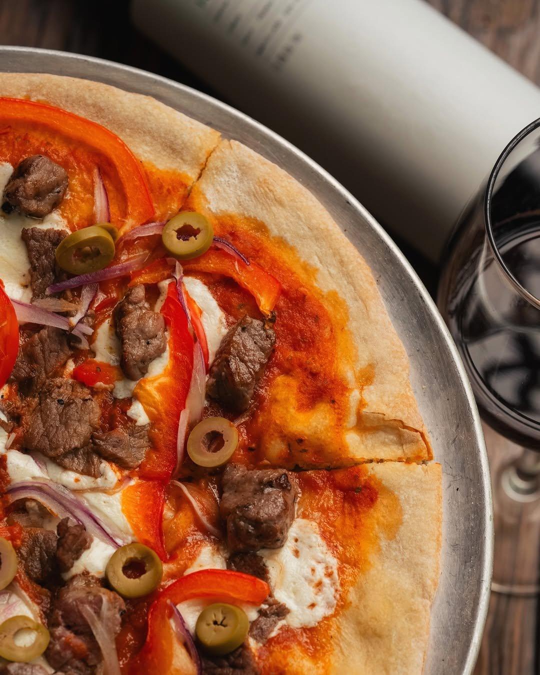 Pizza Toscana